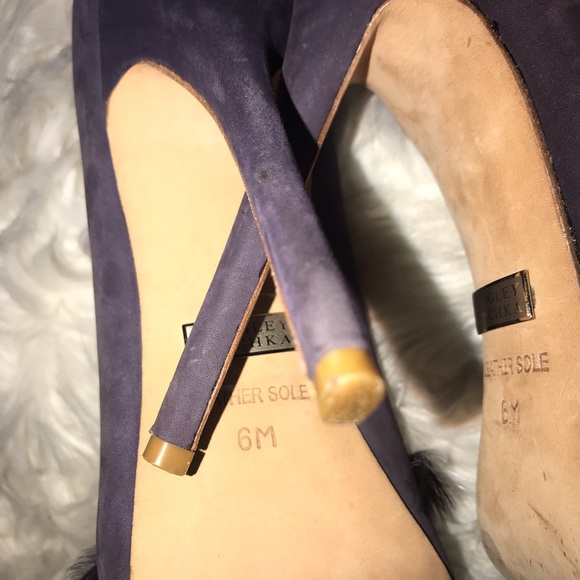 Badgely Mischka Heels - Picture 4 of 4